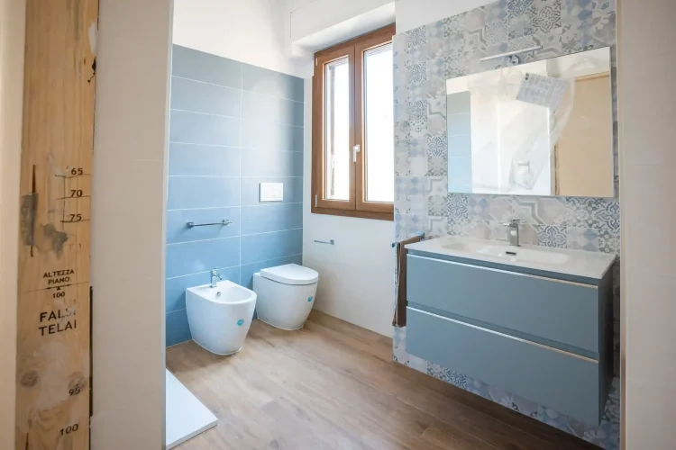 Attico-bagno-blu-2